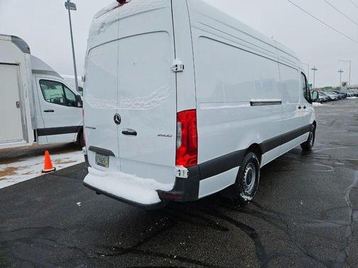 2024 Mercedes-Benz Sprinter 2500 170 WB