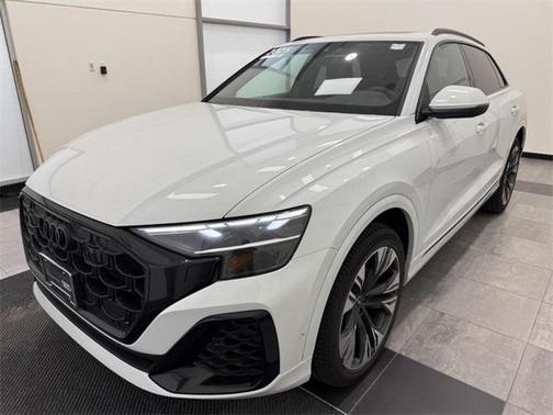 2025 Audi Q8 55 Premium