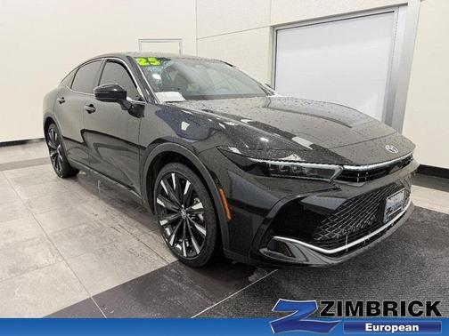 2025 Toyota Crown Platinum