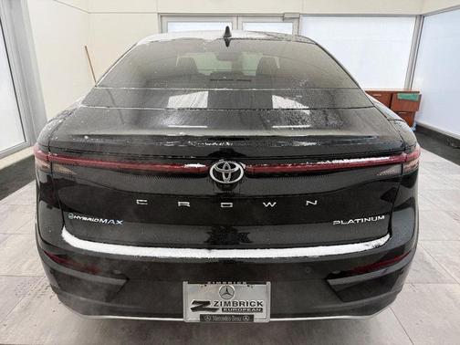 2025 Toyota Crown Platinum