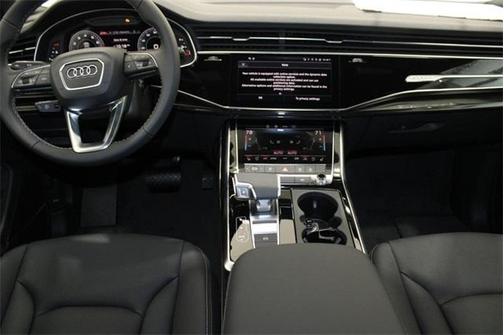 2025 Audi Q8 55 Premium