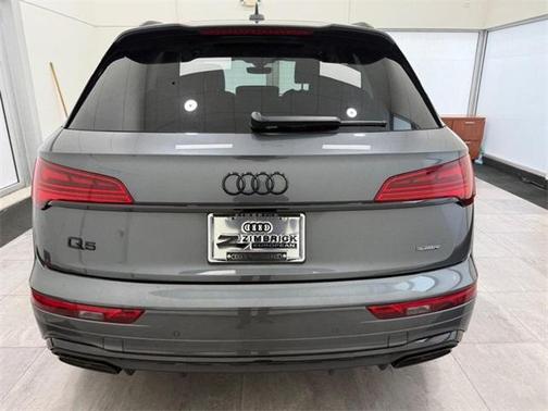 2022 Audi Q5 e 55 S line quattro Premium