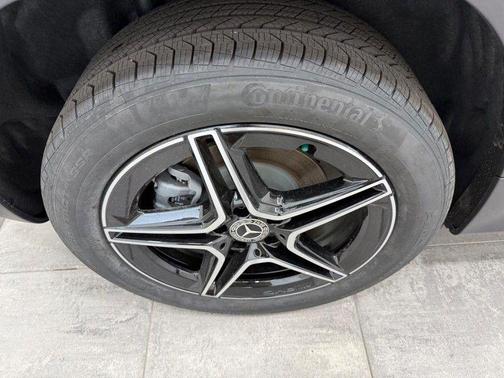 White 2026 Mercedes-Benz GLB 250 Base 4MATIC