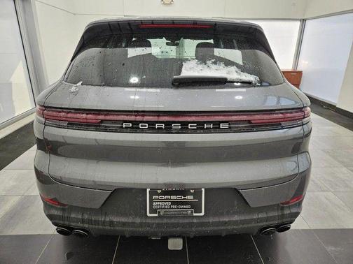 2025 Porsche Cayenne Base