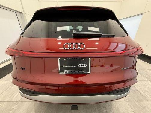 Grenadier Red Metallic 2025 Audi Q5 2.0T quattro Premium