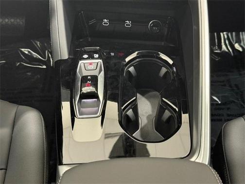 2025 Audi Q5 2.0T Premium