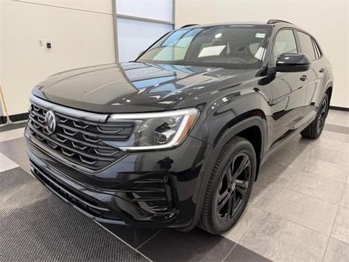 2025 Volkswagen Atlas Cross Sport 2.0T SEL R-Line Black