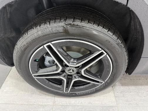 2026 Mercedes-Benz GLB 250 Base 4MATIC