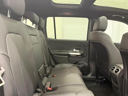 2026 Mercedes-Benz GLB 250 Base 4MATIC