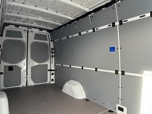 2025 Mercedes-Benz Sprinter 2500 High Roof