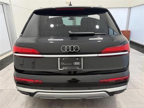 2025 Audi Q7 45 Premium