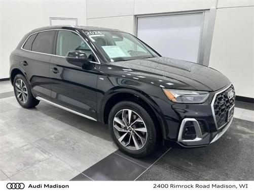 2024 Audi Q5 45 S line quattro Premium