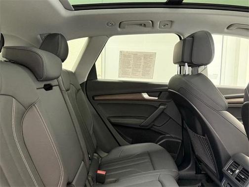 2024 Audi Q5 45 S line quattro Premium