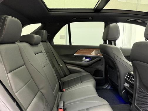 2025 Mercedes-Benz GLE 450 4MATIC