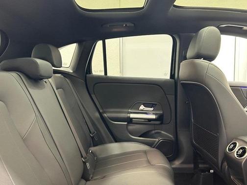 2025 Mercedes-Benz GLA 250 Base 4MATIC