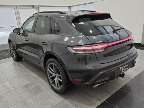 2023 Porsche Macan T
