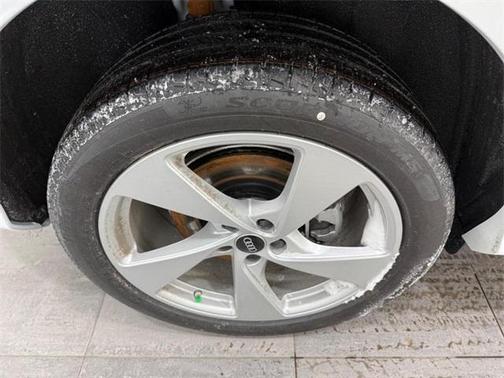 2025 Audi Q5 2.0T quattro Premium