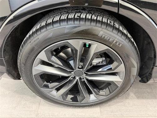 2026 Audi Q7 55 Premium Plus