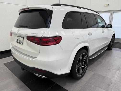2025 Mercedes-Benz GLS 450 4MATIC