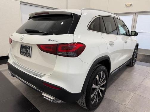 2021 Mercedes-Benz GLA 250 Base 4MATIC
