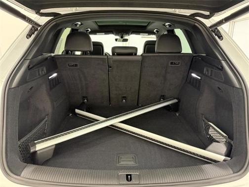 2025 Audi Q5 45 S line quattro Premium