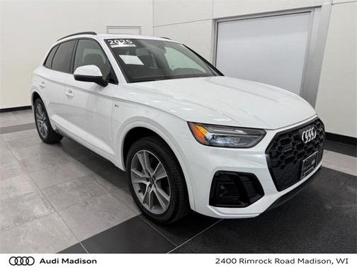 2025 Audi Q5 45 S line quattro Premium