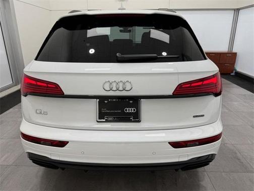 2025 Audi Q5 45 S line quattro Premium