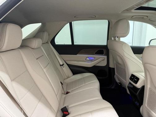 2025 Mercedes-Benz GLE 450e 4MATIC