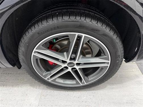 2025 Audi Q5 55 S line quattro Premium