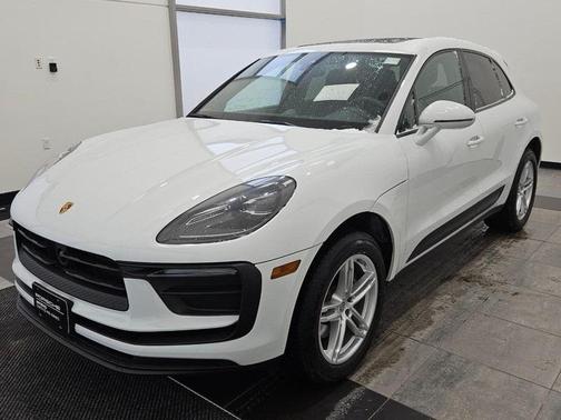2025 Porsche Macan 