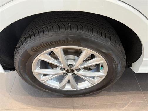 2025 Audi Q3 45 S line Premium