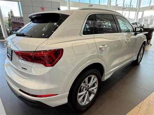 2025 Audi Q3 45 S line Premium