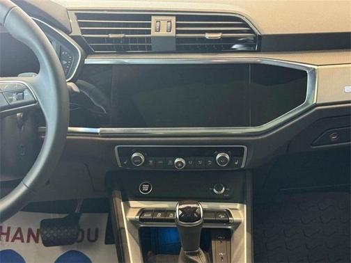 2025 Audi Q3 45 S line Premium