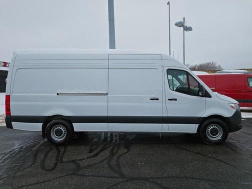 2024 Mercedes-Benz Sprinter 2500 170 WB