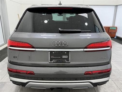 2025 Audi Q7 55 Premium