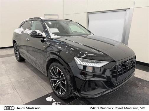 2023 Audi Q8 55 Premium Plus