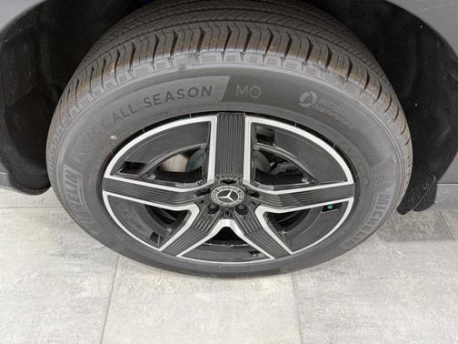 2026 Mercedes-Benz GLC 300 Base 4MATIC
