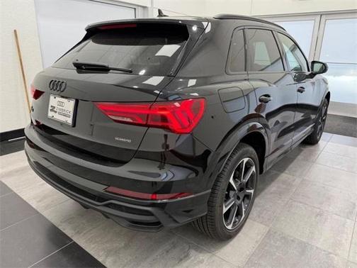 2025 Audi Q3 45 S line Premium