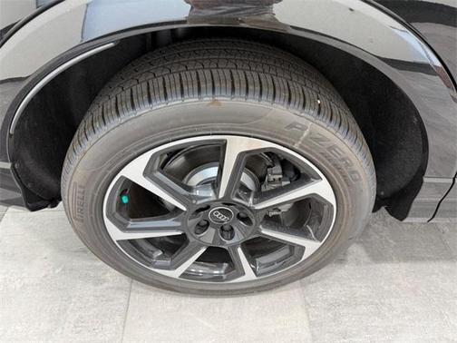 2025 Audi Q3 45 S line Premium