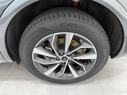 2024 Audi Q5 45 S line quattro Premium