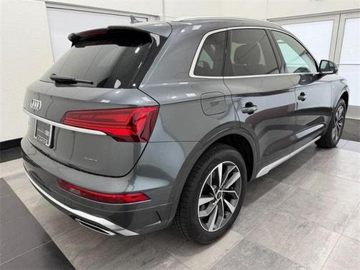 2024 Audi Q5 45 S line quattro Premium