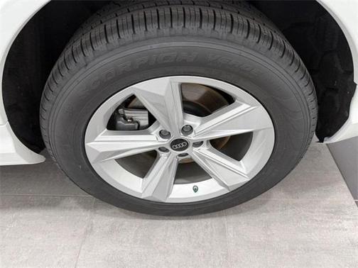 2025 Audi Q7 45 Premium