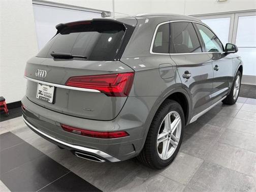 2025 Audi Q5 55 S line quattro Premium