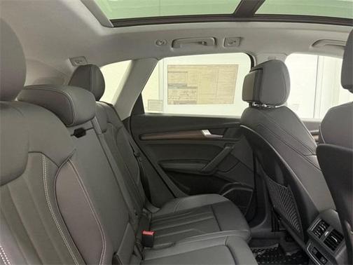 2025 Audi Q5 55 S line quattro Premium