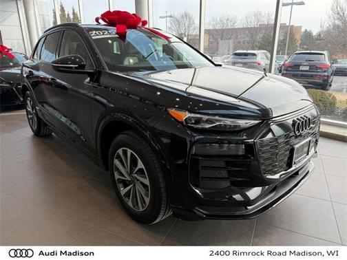 2025 Audi Q6 e-tron Premium