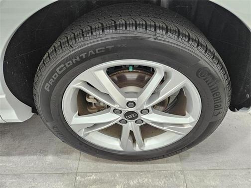 2024 Audi Q3 45 S line Premium