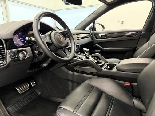 2023 Porsche Cayenne Turbo GT