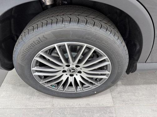 2025 Mercedes-Benz GLC 300 Base 4MATIC