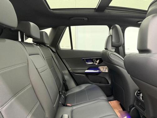 2025 Mercedes-Benz GLC 300 Base 4MATIC