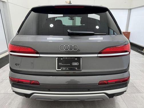 2025 Audi Q7 45 Premium